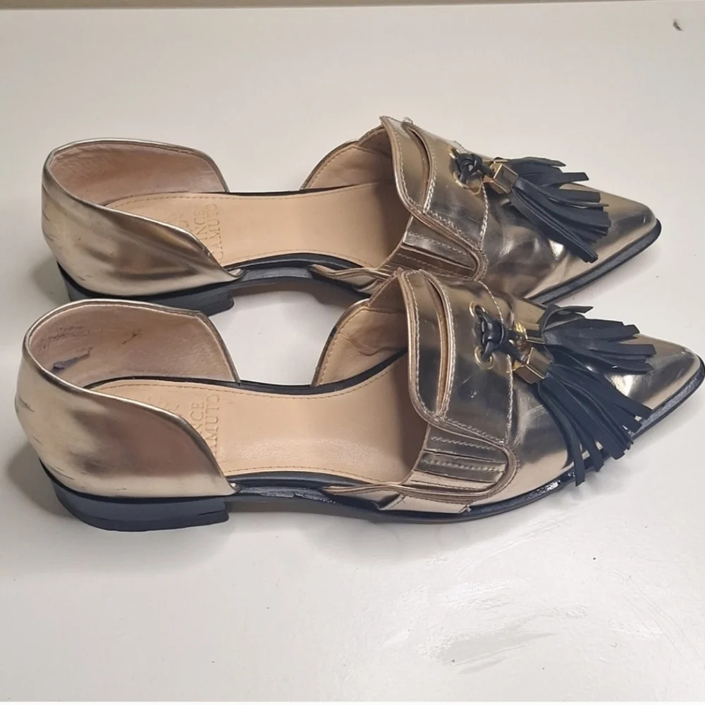 Vince Camuto D'Orsy silver metallic patent leather tassel flats SZ 6